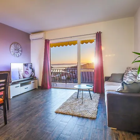 Penthouse With Hottub And Duplex * Makarska