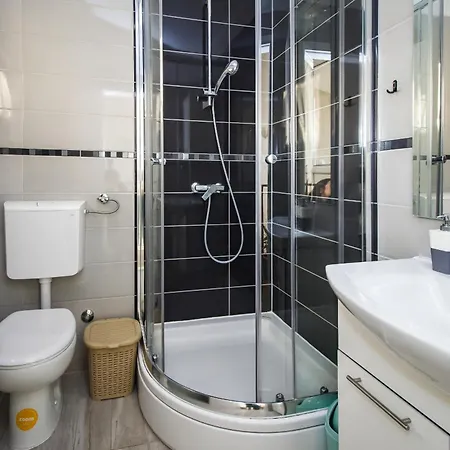 Penthouse With Hottub And Duplex Makarska