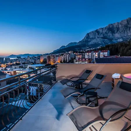 Penthouse With Hottub And Duplex * Makarska
